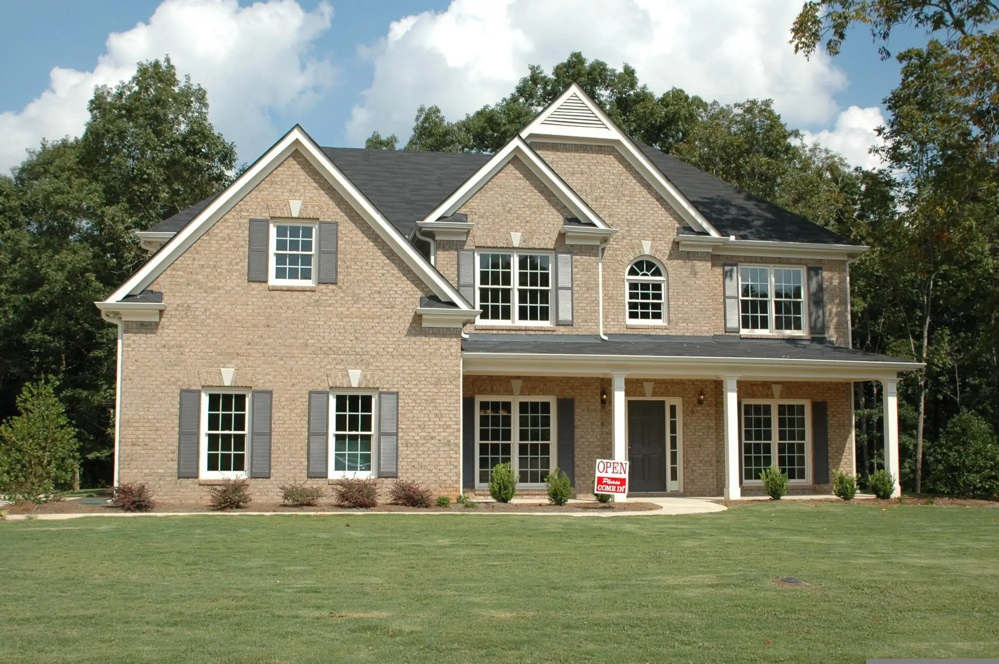 Selling Your Property? How to Create Irresistible Real Estate Listings in Layton, UT